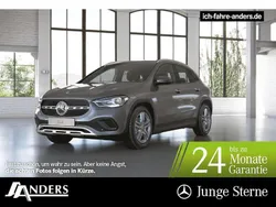 Mountaingrau Gebraucht 2021 Mercedes GLA200 SUV | 29.734 € (Etwas zu teuer)