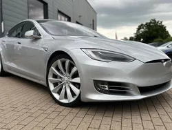Silber Gebraucht 2016 Tesla Model S Limousine | 21.985 € (Guter Preis)
