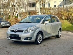 Grau Gebraucht 2007 Toyota Corolla Verso Executive Van / Kleinbus | 5.450 € (Etwas zu teuer)