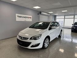 Weiß Gebraucht 2013 Opel Astra Active Limousine | 5.690 € (Guter Preis)