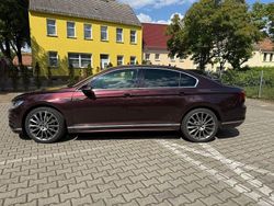 Violet Gebraucht 2015 VW Passat Highline Limousine | 14.990 € (Fairer Preis)