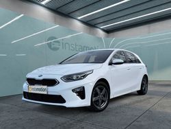 Weiß Gebraucht 2019 Kia Ceed Spirit Limousine | 22.060 €