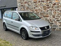 Reflexsilber metallic Gebraucht 2008 VW Touran Conceptline Van / Kleinbus | 4.490 € (Fairer Preis)
