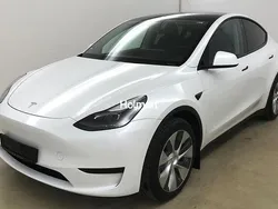 Weiß Gebraucht 2023 Tesla Model Y Standard Range SUV | 28.480 € (Guter Preis)