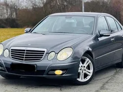 Grau Gebraucht 2008 Mercedes E220 Avantgarde Limousine | 2.900 € (Superpreis)