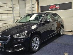 Schwarz Gebraucht 2022 Skoda Scala Ambition Kleinwagen | 13.999 € (Guter Preis)