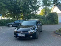 Schwarz Gebraucht 2011 VW Golf VI Kombi | 3.699 € (Fairer Preis)
