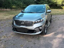 Grau Gebraucht 2019 Kia Sorento Platinum Edition SUV | 24.000 € (Teuer)