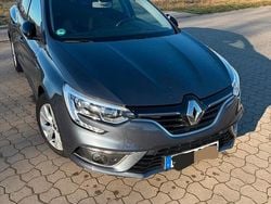 Grau Gebraucht 2019 Renault Mégane GrandTour Kombi | 10.590 € (Guter Preis)