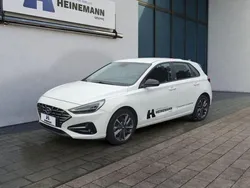 Polar white Gebraucht 2021 Hyundai i30 Edition 30+ Limousine | 15.550 € (Fairer Preis)