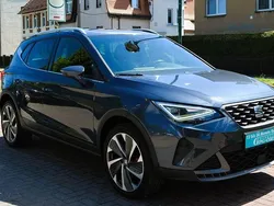 Grau Gebraucht 2024 Seat Arona FR SUV | 22.390 € (Guter Preis)