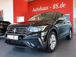 Deep black perleffekt Gebraucht 2024 VW Tiguan Allspace SUV | 33.485 € (Superpreis)
