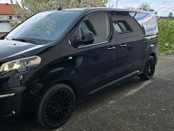 Schwarz Gebraucht 2020 Peugeot Traveller Allure Van / Kleinbus | 35.900 € (Fairer Preis)