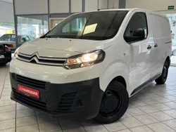Weiß Gebraucht 2017 Citroën Jumpy Profi Van / Kleinbus | 11.990 € (Fairer Preis)