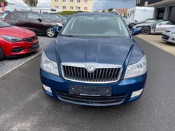 Blau Gebraucht 2013 Skoda Octavia Best of Kombi | 7.590 € (Guter Preis)