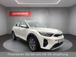 Weiß Gebraucht 2021 Kia Stonic Spirit SUV | 15.999 € (Guter Preis)