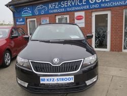 Schwarz metallic Gebraucht 2014 Skoda Rapid Ambition Kombi | 13.900 € (Teuer)