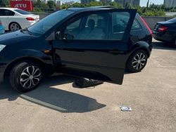 Schwarz Gebraucht 2003 Ford Fiesta Kleinwagen | 2.400 € (Teuer)