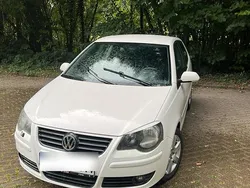 Weiß Gebraucht 2008 VW Polo Limousine | 2.100 € (Guter Preis)