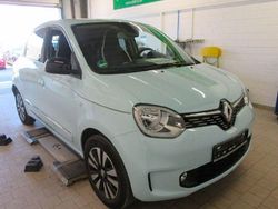 Blau Gebraucht 2023 Renault Twingo Kleinwagen | 13.990 € (Guter Preis)
