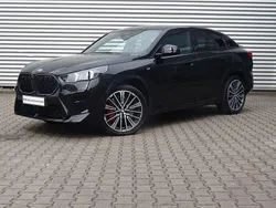 Black sapphire metallic Gebraucht 2024 BMW X2 M Sport SUV | 43.640 € (Teuer)