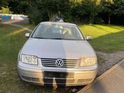 Grau Gebraucht 2000 VW Bora Limousine | 2.200 € (Fairer Preis)