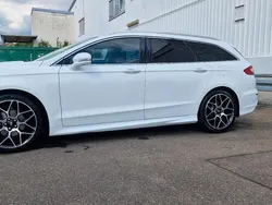 Weiß Gebraucht 2016 Ford Mondeo ST-Line Kombi | 17.400 €