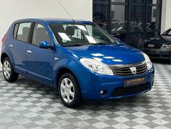 Blau Gebraucht 2009 Dacia Sandero Lauréate Limousine | 2.444 € (Etwas zu teuer)