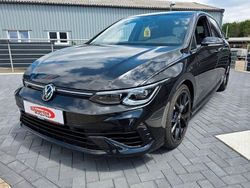 Schwarz Gebraucht 2024 VW Golf VIII R Limousine | 45.899 € (Fairer Preis)