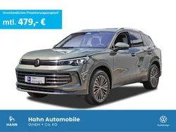 Cipressinogrün metallic Neu 2025 VW Tiguan Elegance SUV | 51.980 €
