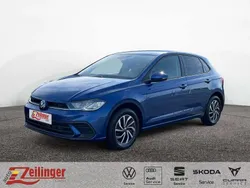 Blau Gebraucht 2024 VW Polo Life Limousine | 21.330 € (Guter Preis)