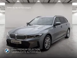 Grau Gebraucht 2024 BMW 330 Comfort Edition Kombi | 48.406 € (Fairer Preis)