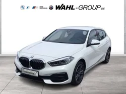 Weiß Gebraucht 2022 BMW 118 Sport Line Kleinwagen | 22.490 € (Fairer Preis)