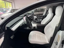 Weiß Gebraucht 2022 Tesla Model 3 Performance Limousine | 30.899 € (Fairer Preis)