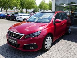 Rot Gebraucht 2018 Peugeot 308 Allure Limousine | 15.300 € (Etwas zu teuer)