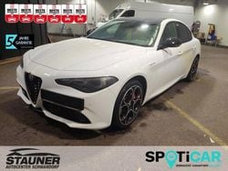 Weiß Gebraucht 2023 Alfa Romeo Giulia Ti Limousine | 33.480 € (Guter Preis)