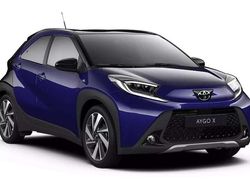 Juniper blue/ dach schwarz Neu 2025 Toyota Aygo X-plore Kleinwagen | 20.190 €