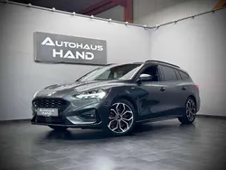 Grau Gebraucht 2018 Ford Focus ST-Line Kombi | 14.990 € (Fairer Preis)