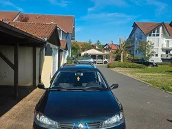 Grün Gebraucht 2005 Renault Laguna GrandTour Expression Kombi | 1.590 € (Fairer Preis)