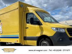 Calcitgelb Gebraucht 2023 Mercedes Sprinter Van | 53.999 €