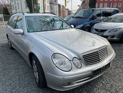 Silber Gebraucht 2003 Mercedes E220 Elegance Kombi | 1.400 € (Guter Preis)