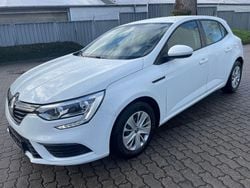 Weiß Gebraucht 2016 Renault Mégane IV Life Limousine | 7.200 € (Guter Preis)