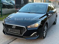 Schwarz Gebraucht 2019 Hyundai i30 YES! Limousine | 10.990 € (Guter Preis)