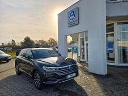 Schwarz Gebraucht 2018 VW Touareg Elegance SUV | 45.990 € (Teuer)