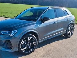 Grau Gebraucht 2023 Audi Q3 S-Line SUV | 47.600 € (Teuer)