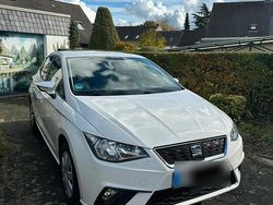 Weiß Gebraucht 2018 Seat Ibiza Style Kleinwagen | 9.900 € (Fairer Preis)