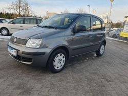 Grau Gebraucht 2012 Fiat Panda Limousine | 4.890 € (Fairer Preis)