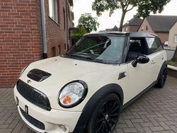 Beige Gebraucht 2010 Mini Cooper S Clubman Kombi | 7.000 € (Etwas zu teuer)