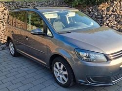 Grau Gebraucht 2011 VW Touran Van / Kleinbus | 7.650 € (Guter Preis)