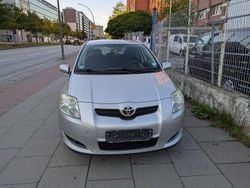 Silber Gebraucht 2009 Toyota Auris Team Kleinwagen | 2.950 € (Guter Preis)
